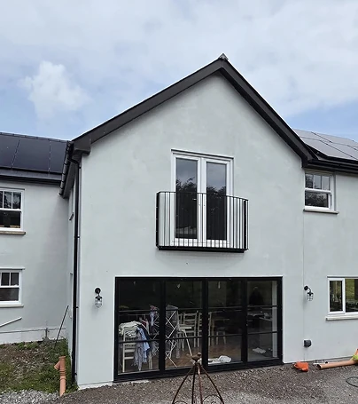 Juliet balcony metal railing